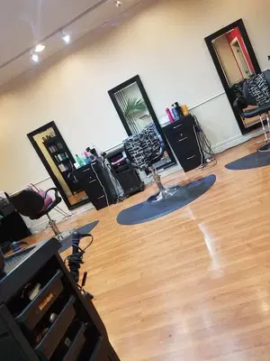 Lily's Beauty Salon