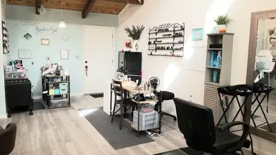 Cut Loose Hair & Nail Studio