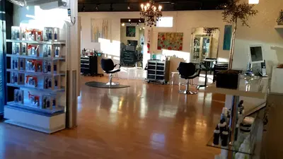 Michta Salon
