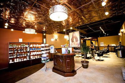 Salon M Adore