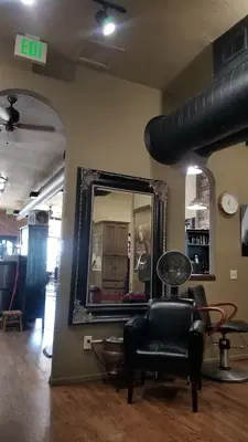 Salon Hether's