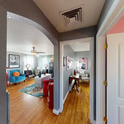 Frenchy's Full Service Salon