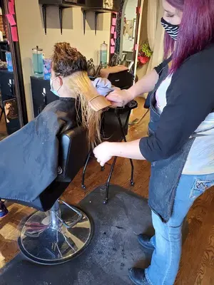 COLOR CREW SALON