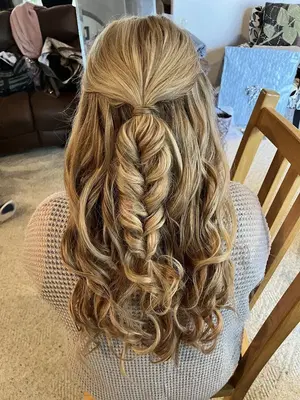 Ash & Honey Salon