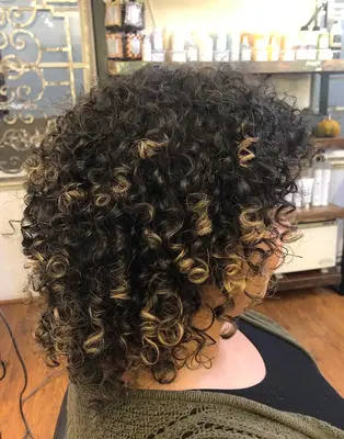 Salon Nani