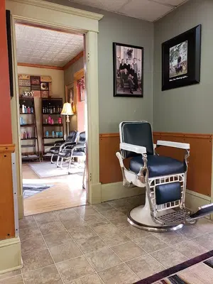 Salon Frank Paul