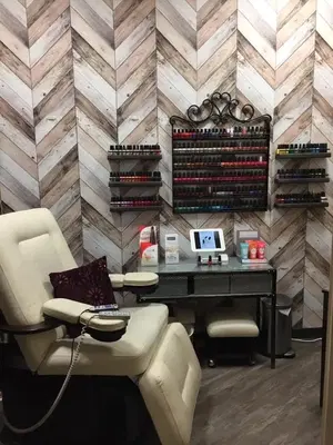 Phenix Salon Suites