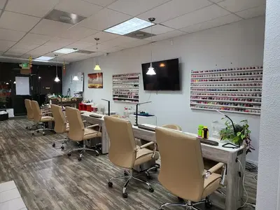 Sky Nails And Spa
