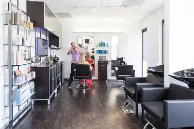 Salon Republic Flatiron Crossing
