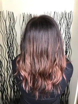 Rezonate Salon