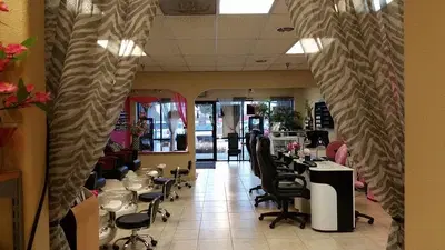 Glamour Nails Salon & Spa