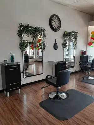 Senias Hair Salon Boutique & Spa