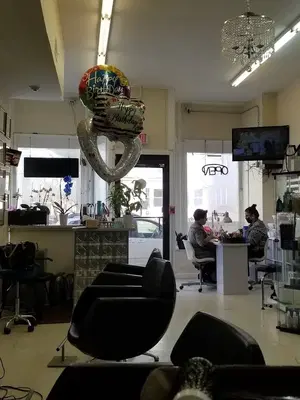 Lux beauty salon unisex By Candy
