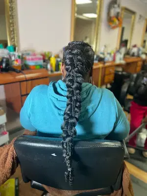 Romy's Beauty Salon