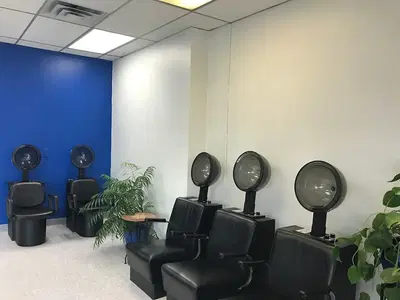 Tangle's Salon