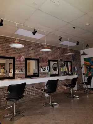 Salon Halo