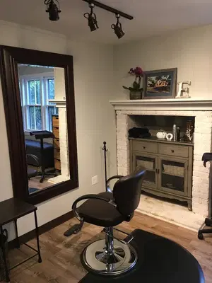 Effi's Salon