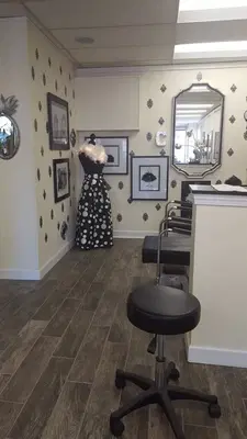 Salon Carone