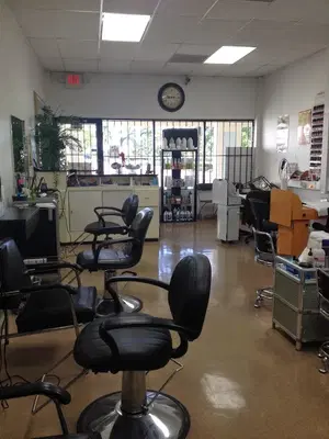Rebeca's Beauty Salon