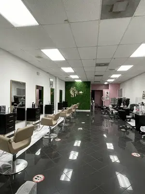 Illusions Beauty Salon & Spa