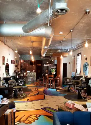 Salon 230 / Spa Above