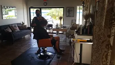 Renée & Co. salon