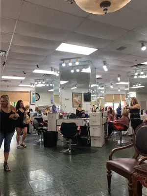 Diva & Co Hair & Nail & Spa
