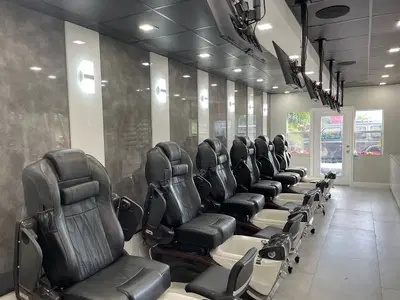 Lacquer Me Nail Bar Delray - Club House