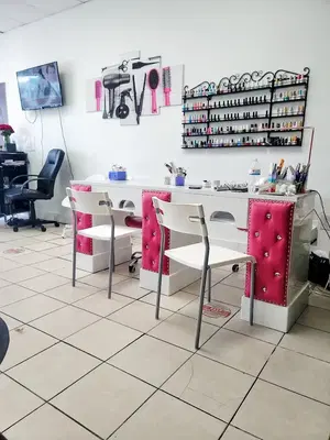 Germania Unisex Beauty Salon