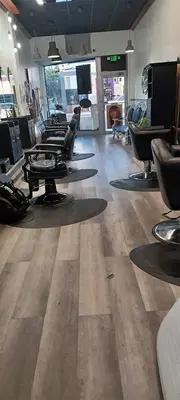 5starsdominican beauty salon & Barbershop