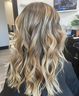 V Calle Hair Studio