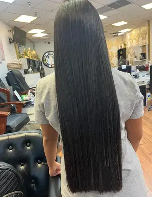 THE QUEEN " DOMINICAN BLOWOUT..SALON