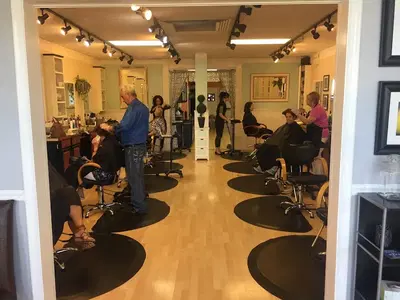 Mane Stage Salon