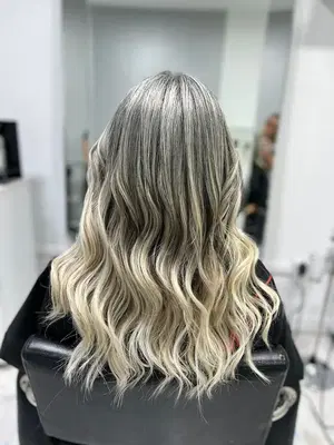 QUEEN HAIRCUT UNISEX By Fatima Da Costa