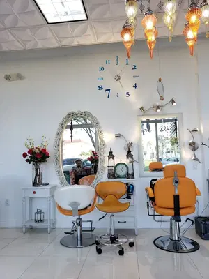 Oscar Da Silva Salon