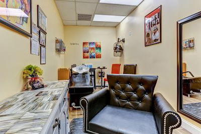 Uptown Diva Salon Studio Llc
