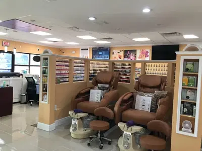LN Nails & Spa Salon