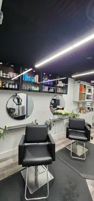 Dilenia Salon