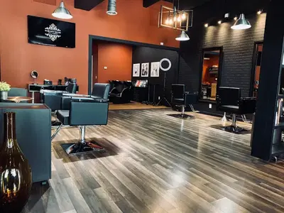 In Beauty Salon Hair & Makeup