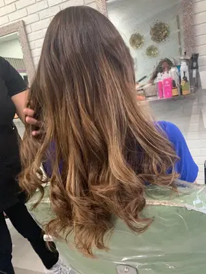 Chickas Salon
