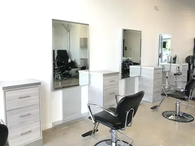 EM Salon