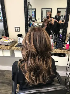 Hairdoneup LLC