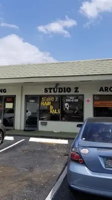 Studio Z Hair & Nails Inc