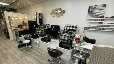Xenia's Beauty Salon Unisex ( S. Military Trail & Summit )