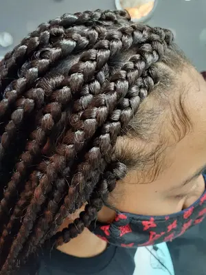 Hair 2000 Unisex Salon