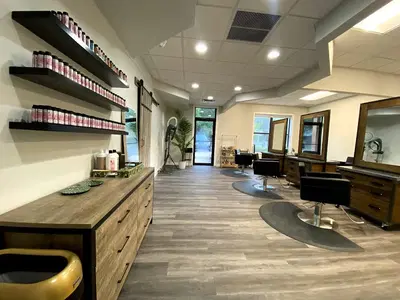 HFOS Salon