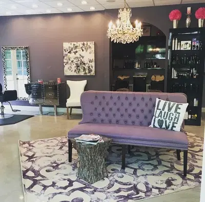 SARAH'S HAIR STUDIO