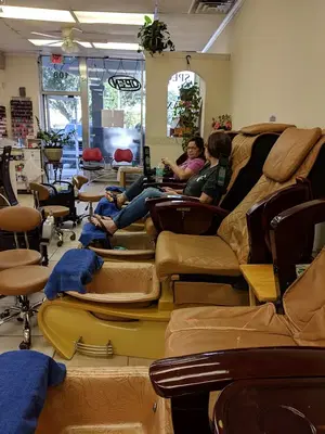 Glamour Nails & Spa