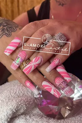 Glamor Kartel Salon