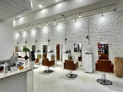 Salon Soleil Aveda